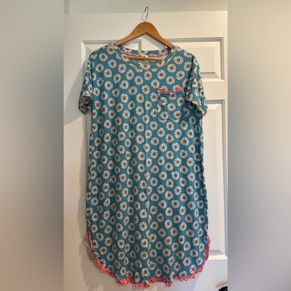 Matilda Jane. Night gown. Pajamas. Medium. NWOT